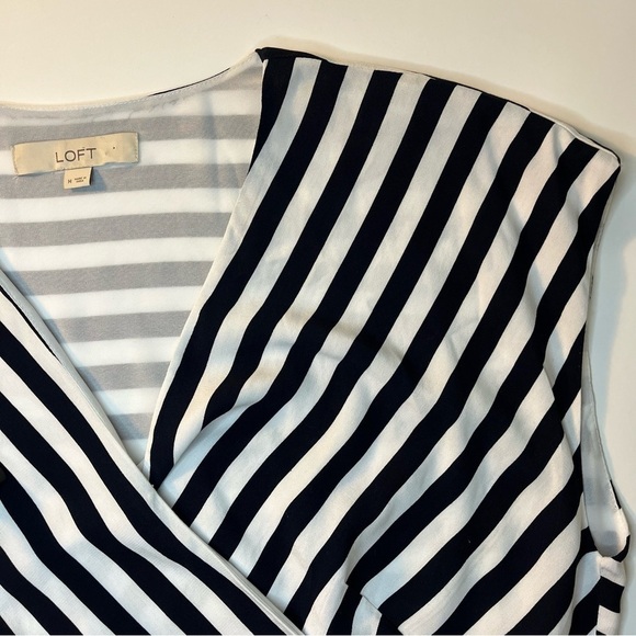 LOFT Women Top, Wrap Blouse in Blue and White Stripes, Size M - Picture 5 of 7